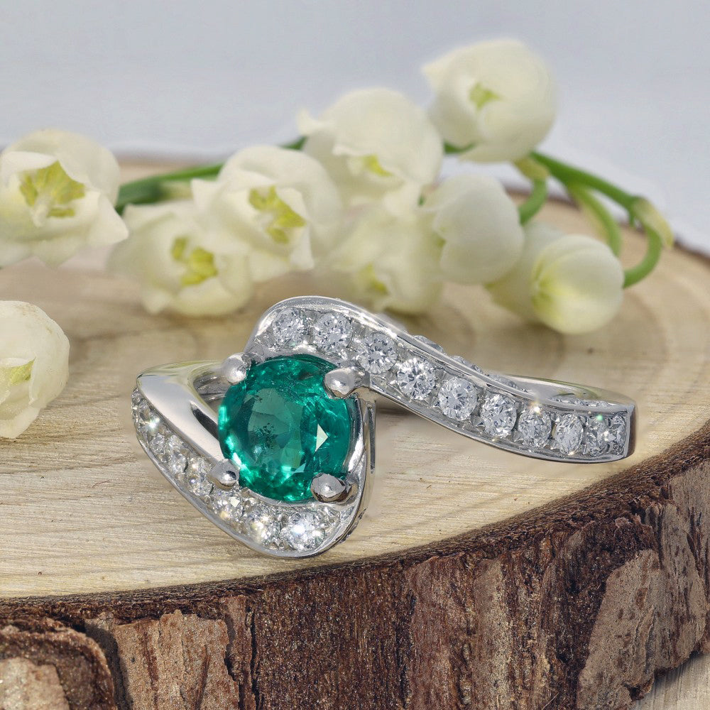 Platinum Emerald Diamond Twist Cocktail Ring Brighton – GoldArts