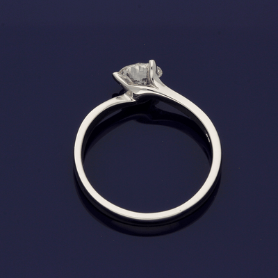 Platinum Diamond 0.70ct Solitaire Twist Ring