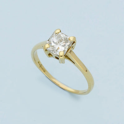 18ct Yellow Gold Princess Cut Diamond Solitaire Ring
