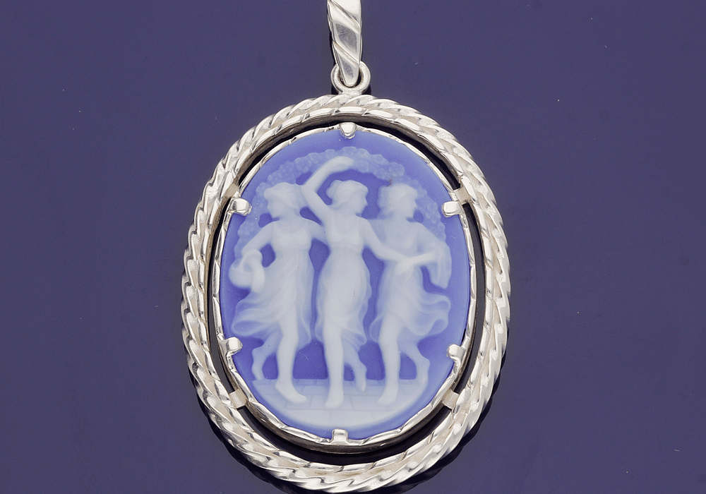 The Story Behind Cameo Jewellery - GoldArts