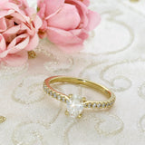 18ct Yellow Gold 0.50ct G SI1 Certificated Oval Cut Diamond Solitaire Ring with Diamond Shoulders