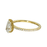 18ct Yellow Gold Laboratory-Grown 1ct Pear Shape Diamond Shoulders Solitaire Ring