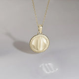 886 The Royal Mint - 886 Caustic Scorpio Pendant with 18' Chain in 9ct Yellow Gold