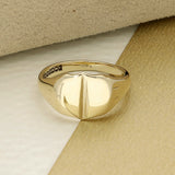 Vintage 9ct Yellow Gold Shield Signet Ring 1970