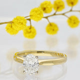 18ct Yellow Gold 1.01ct F VS1 Certificated Oval Cut Diamond Solitaire Ring