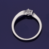 18ct White Gold Certificated 0.46ct Diamond Solitaire Twist Shoulders Ring