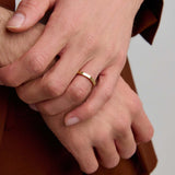 886 The Royal Mint - 886 Decus Small Ring in 9ct Yellow Gold