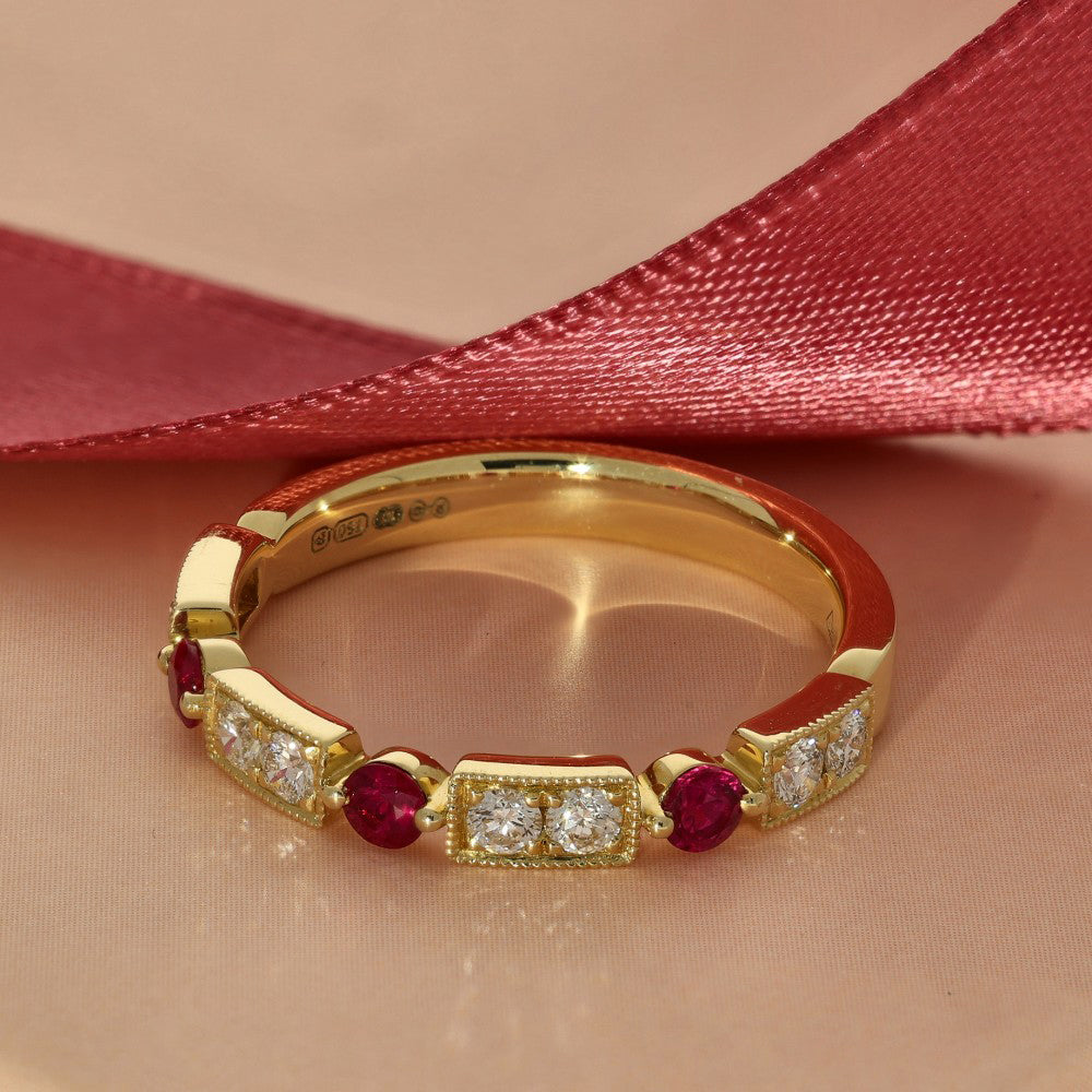 18ct Yellow Gold Ruby & Diamond Shaped Milgrain Edge Half Eternity Ring