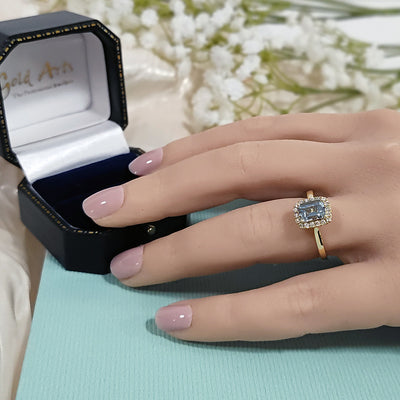 18ct Yellow Gold Aquamarine & Diamond Halo Ring