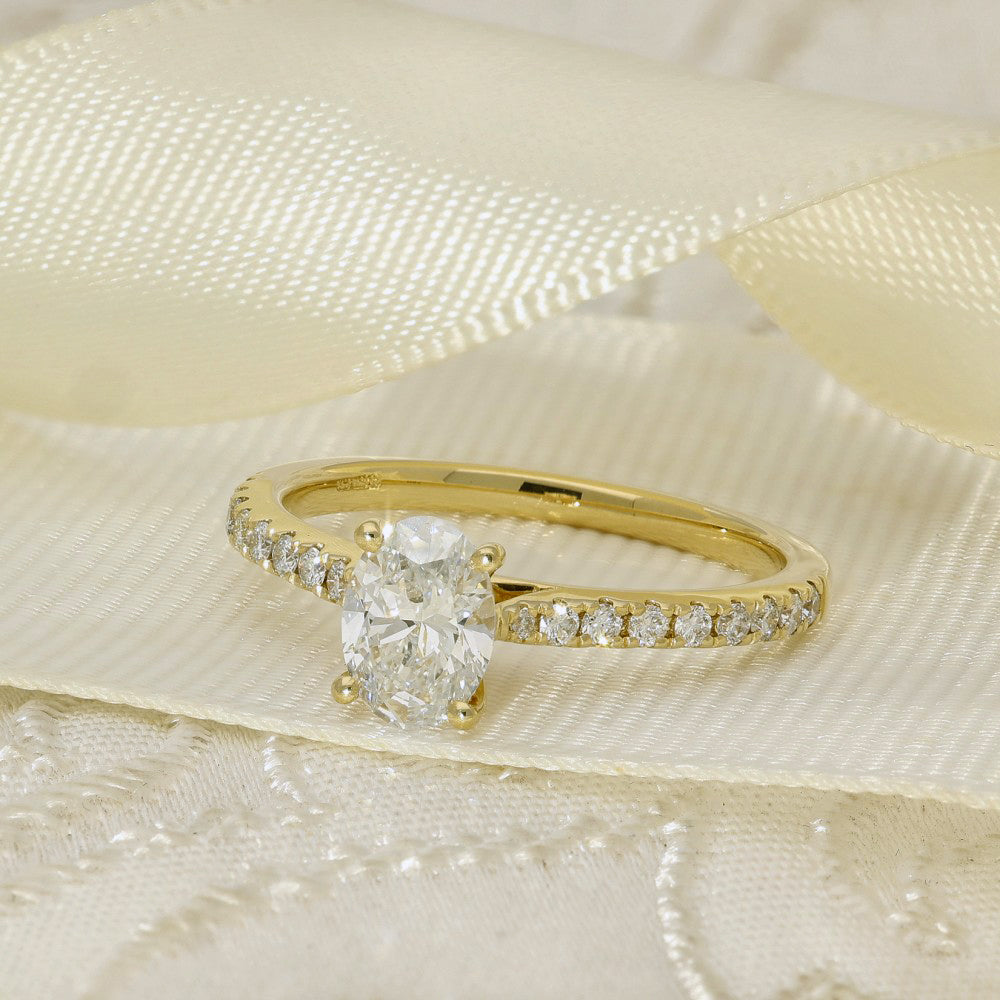 18ct Yellow Gold GIA Certificated 0.70ct Oval Diamond Solitaire Ring with Diamond Shoulders