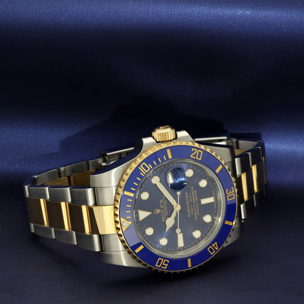 Pre-owned Rolex Submariner "Bluesy" 116613LB 2016 Watch