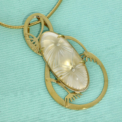 Pre-loved Lalique Clear Crystal Bucolique Pendant - Discontinued