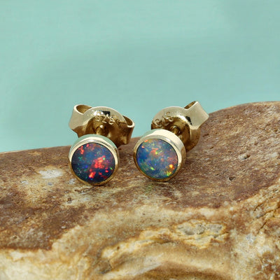 9ct Yellow Gold Opal Doublet 5mm Stud Earrings