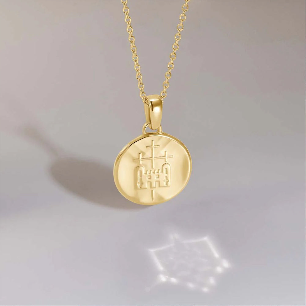 886 The Royal Mint - 886 Caustic Tower Pendant with Chain in 18ct Yellow Gold