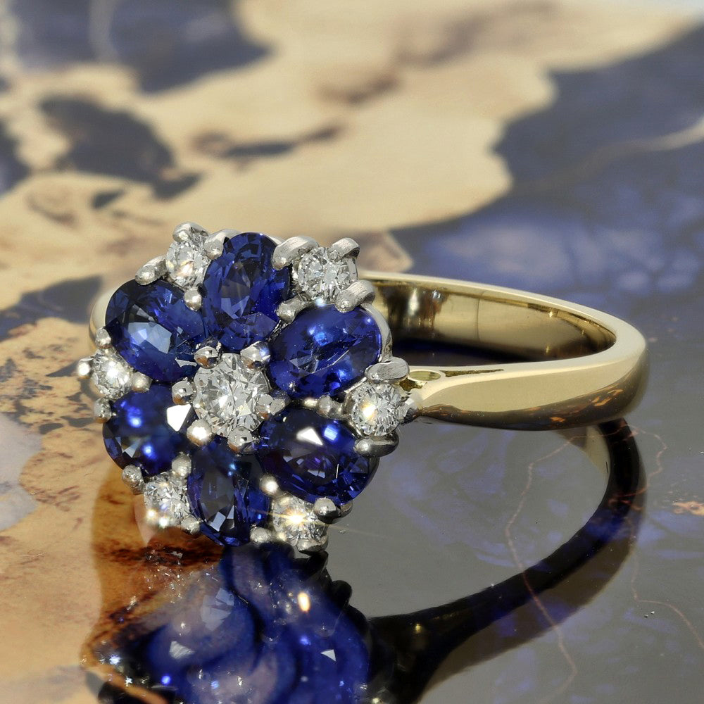 18ct Yellow Gold Sapphire & Diamond Cluster Ring