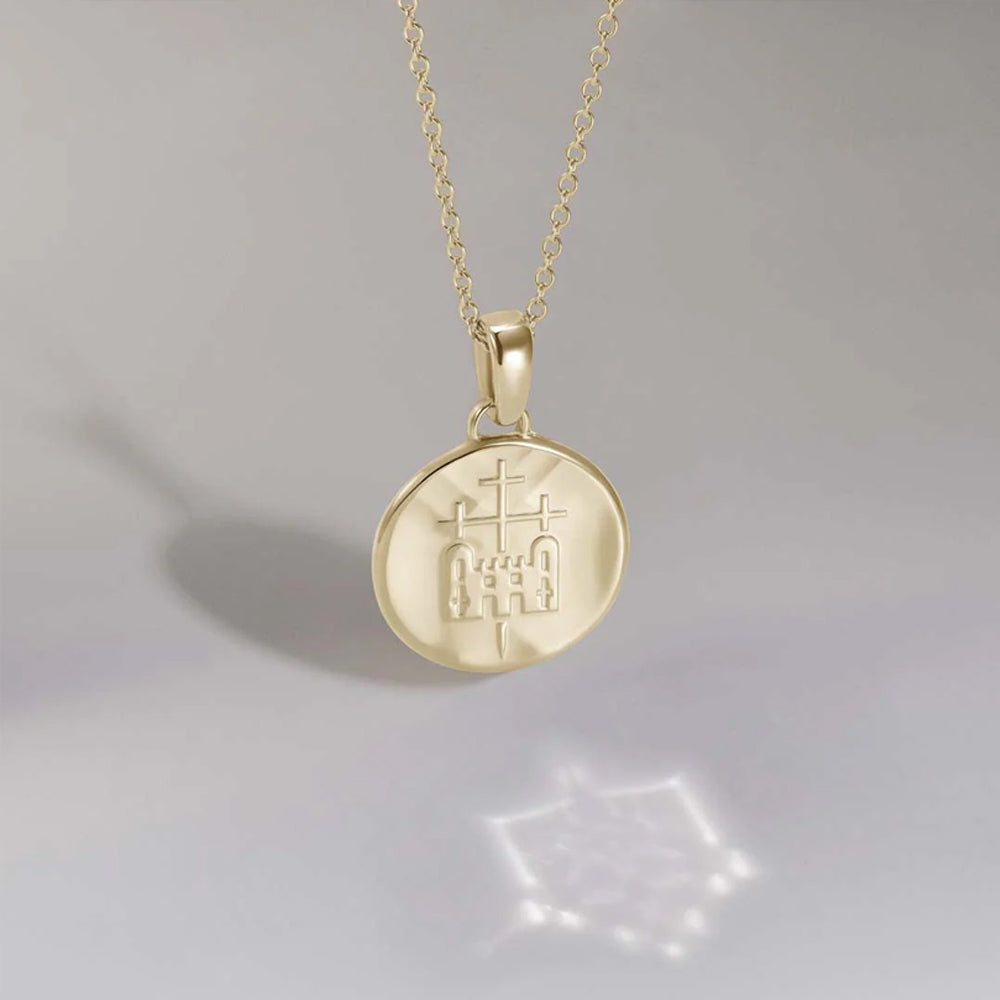 886 The Royal Mint - 886 Caustic Tower Pendant with Chain in 9ct Yellow Gold