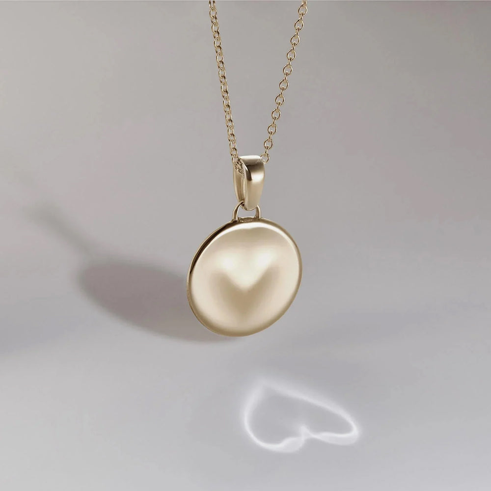 886 The Royal Mint - 886 Caustic Heart Pendant with Chain 9ct Yellow Gold