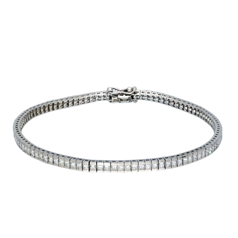 18ct White Gold Princess Cut Diamond Tennis Bracelet - 2.24ct