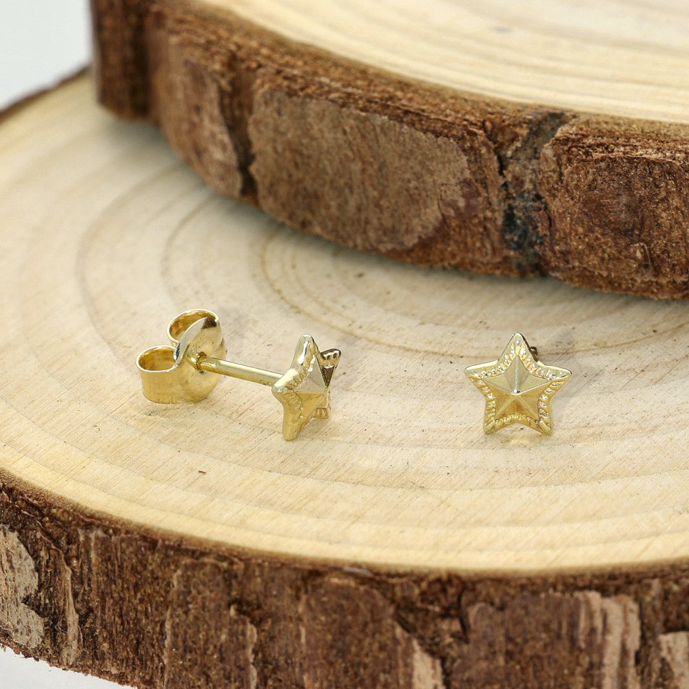 9ct Yellow Gold Star Stud Earrings with Pointed Centre 5.5mm
