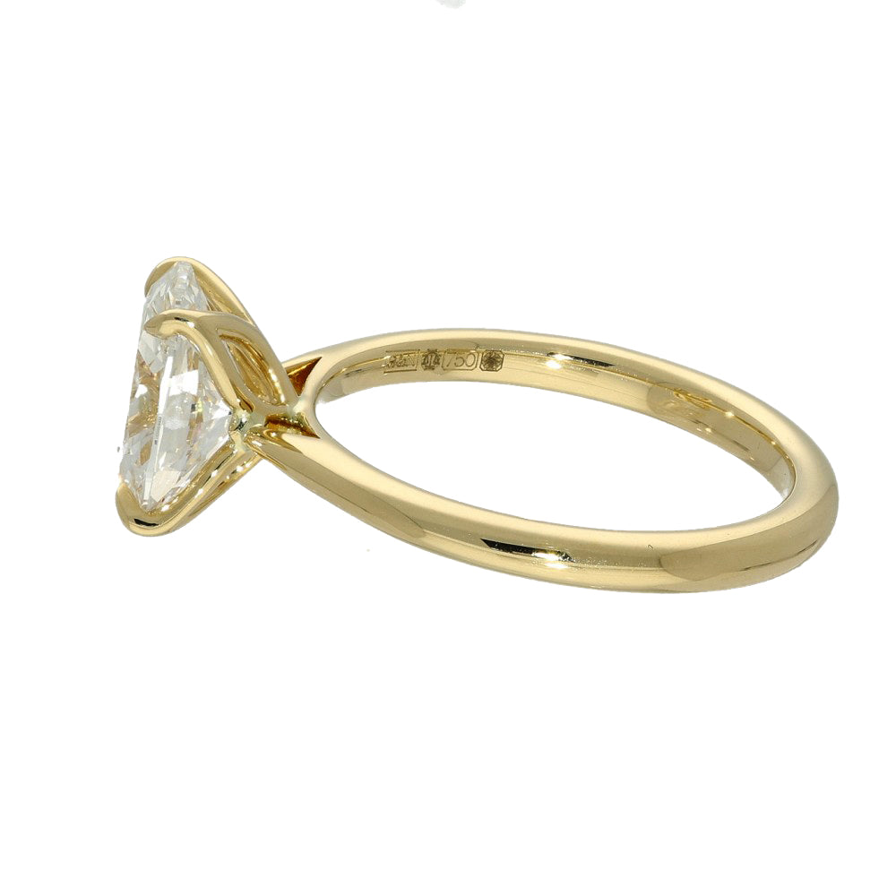 18ct Yellow Gold Laboratory-Grown 2ct Oval Diamond Solitaire Engagement Ring
