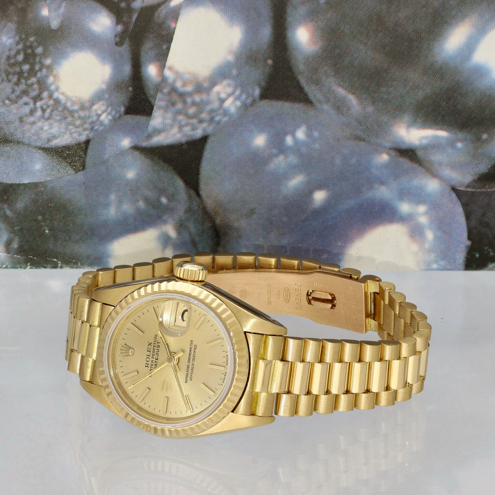 Pre-owned 18ct Yellow Gold Rolex Datejust M#69178  26mm Watch on President Bracelet 1984