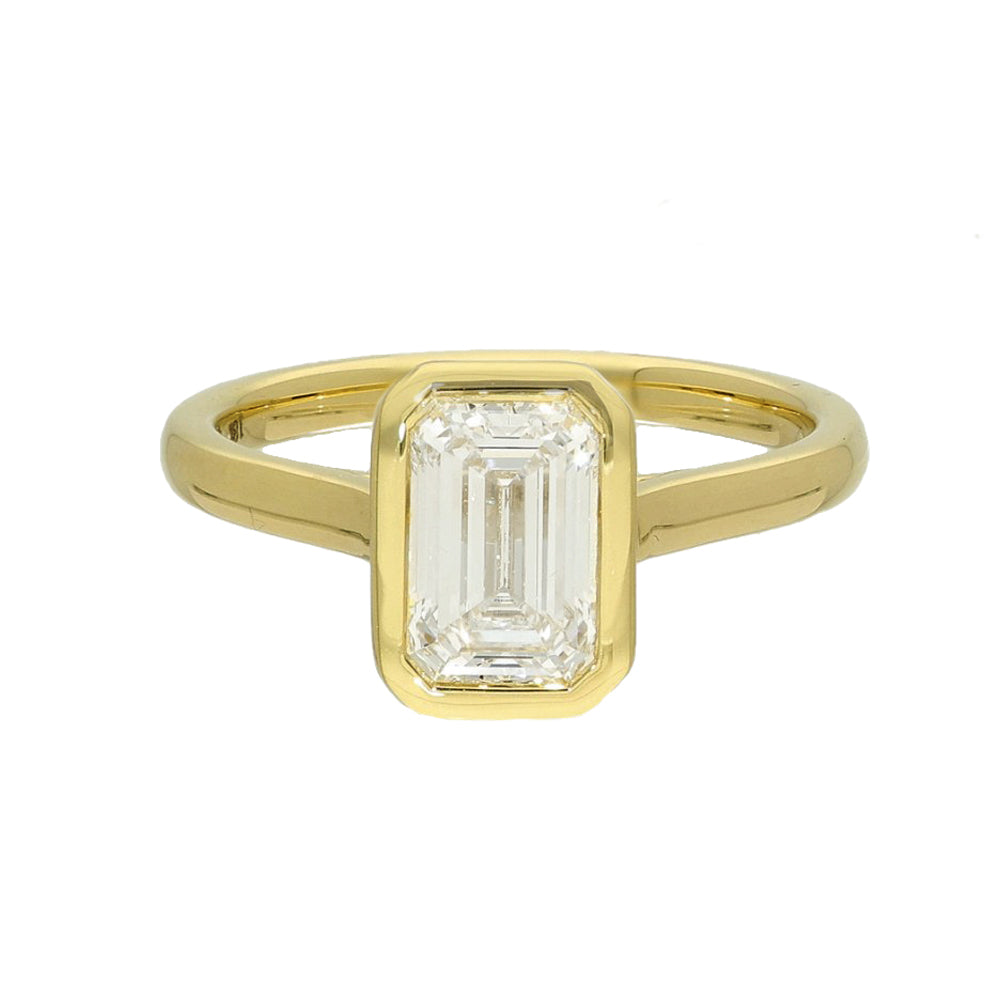 18ct Yellow Gold Laboratory-Grown 1.5ct Emerald Cut Diamond Bezel Set Solitaire Ring