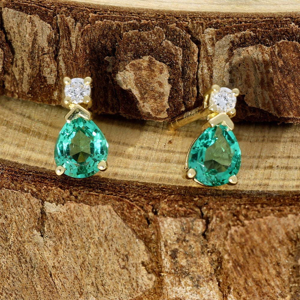18ct Yellow Gold Pear Shape Emerald and Diamond Teardrop Stud