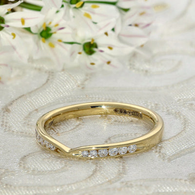 18ct Yellow Gold Diamond Shaped Half Eternity Ring