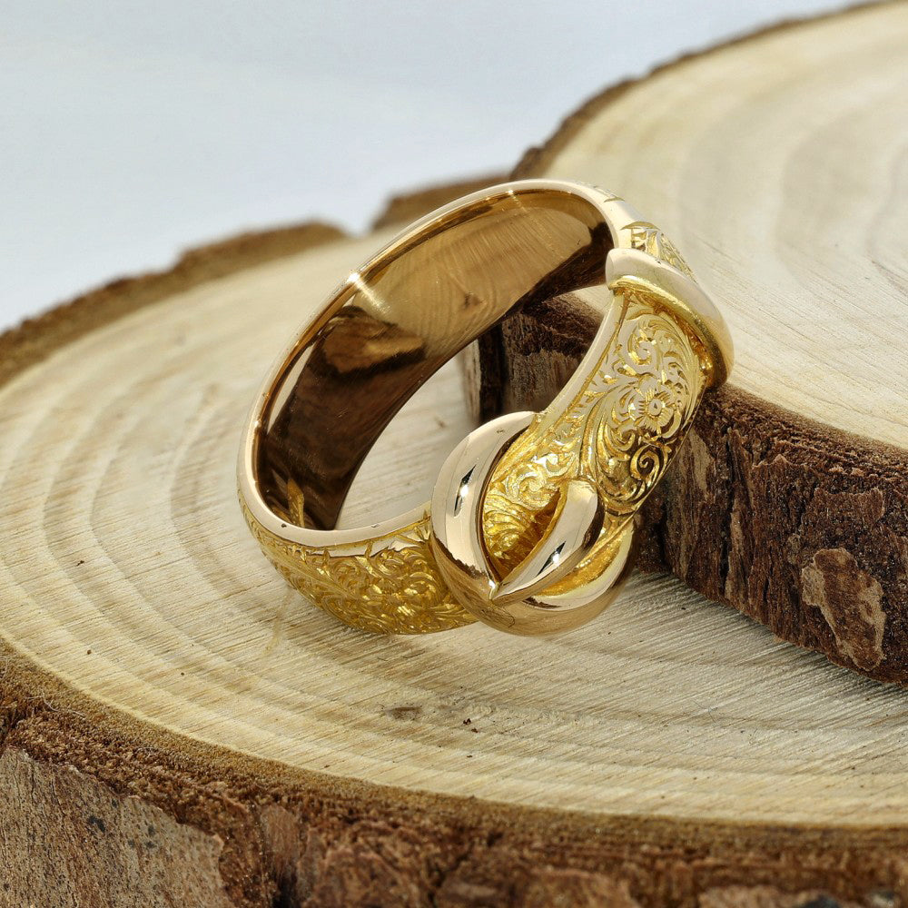 Antique 18ct Yellow Gold Patterned Buckle Ring c.1909