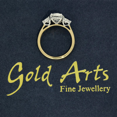 18ct Yellow Gold Laboratory-Grown Diamond 2ct Round & Trilliant Cut Trilogy Ring