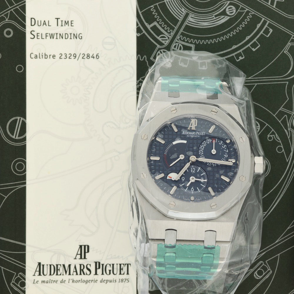 Pre-owned Audemars Piguet Royal Oak Dual Time 26120ST.OO.1220ST.02 2010 Watch