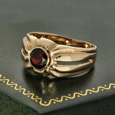 Vintage 9ct Rose Gold & Garnet Gypsy Signet Ring
