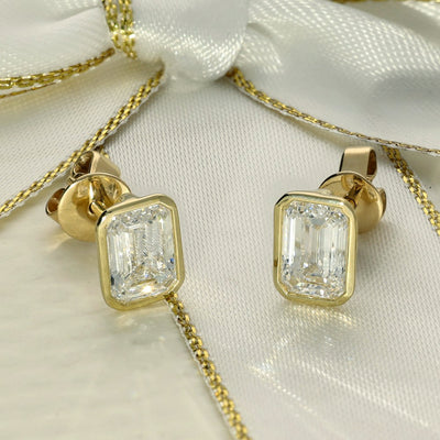 18ct Yellow Gold Laboratory-Grown Emerald Cut Diamond 2ct Bezel Set Stud Earrings