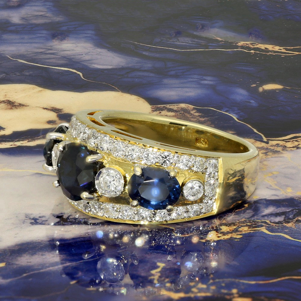 Pre-loved 18ct Yellow Gold Sapphire & Diamond Cocktail Ring