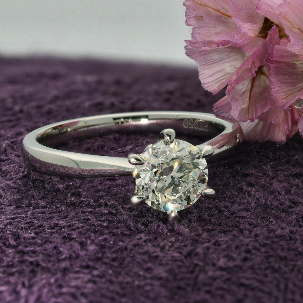 Pre-owned Platinum 0.92ct Diamond Solitaire Ring