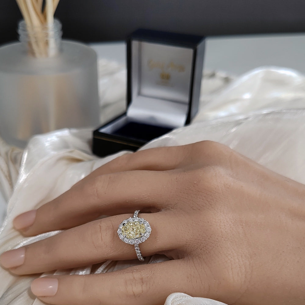 18ct White Gold Laboratory-Grown 1.50ct Yellow Oval Diamond Halo Shoulders Ring