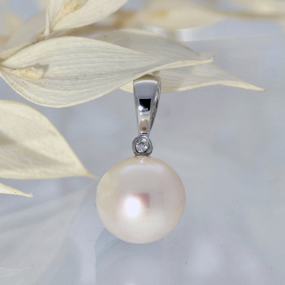 Akoya Pearl & Single Diamond 18ct White Gold Pendant