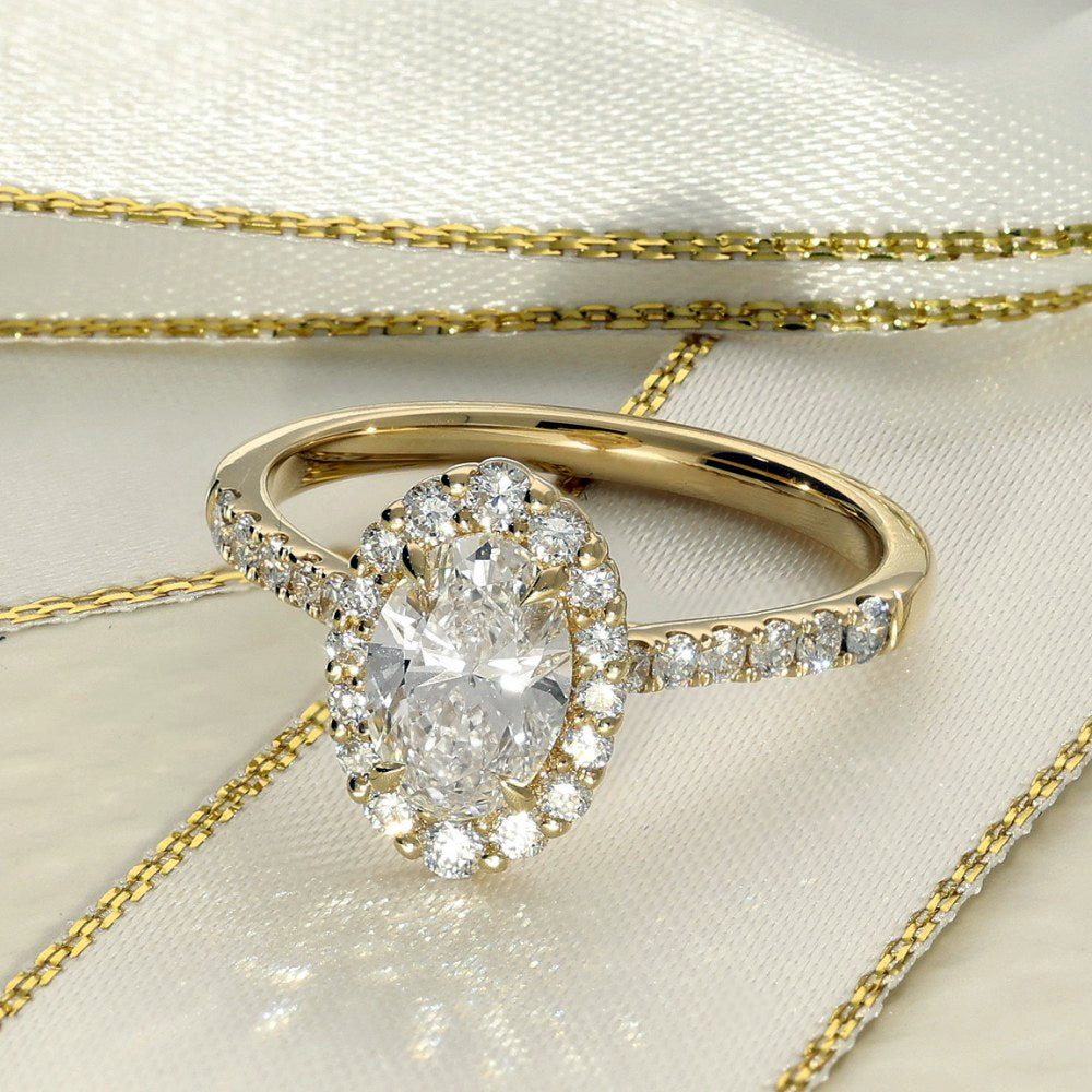 18ct Yellow Gold Laboratory-Grown 1ct Oval Diamond Halo Shoulders Ring
