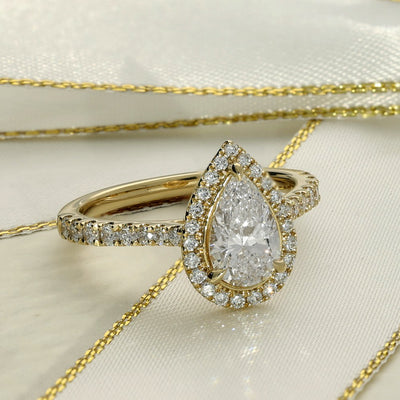18ct Yellow Gold Laboratory-Grown 1ct Pear Diamond Halo Shoulders Ring