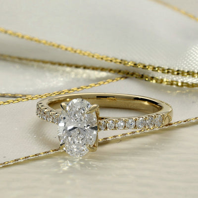 18ct Yellow Gold Laboratory-Grown 1ct Oval Diamond Solitaire Shoulders Ring