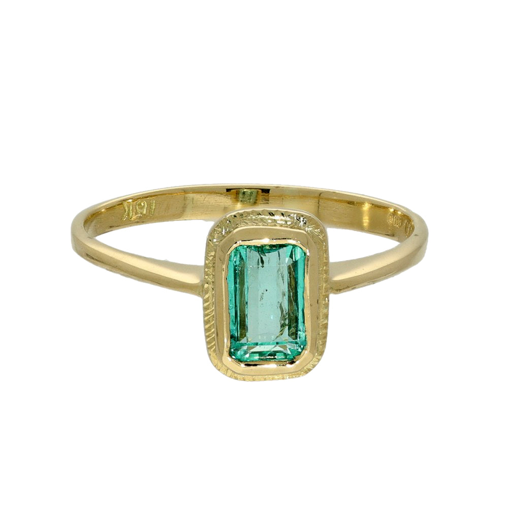 Pre-owned 14ct Yellow Gold 2.7ct Emerald Ring