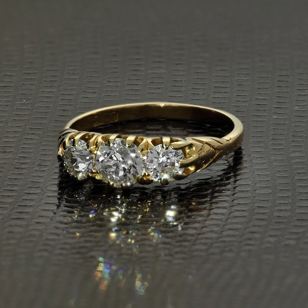 Antique 18ct Yellow Gold Old Cut Diamond Trilogy Ring