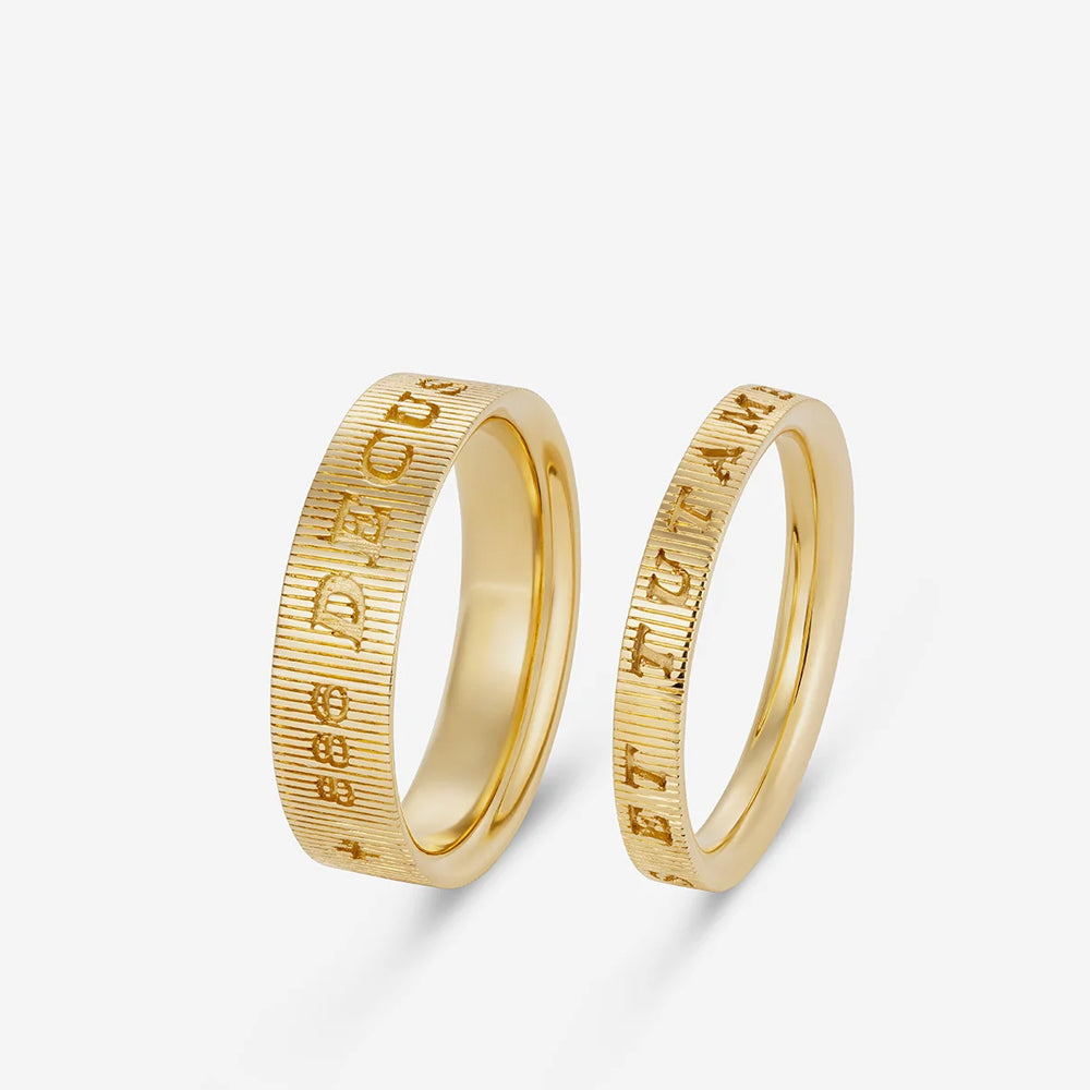 886 The Royal Mint - 886 Tutamen Small Band in 9ct Yellow Gold