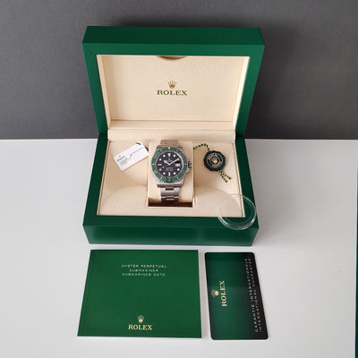 Pre-owned Rolex Submariner "Starbucks" 126610LV 2020 ("New Card") Watch