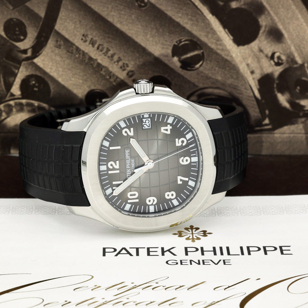 Pre-owned Patek Philippe Aquanaut 5167A-001 2021 Watch