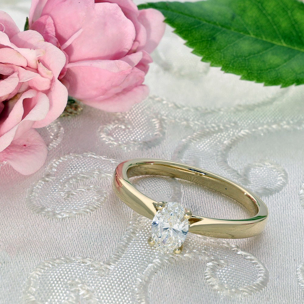 18ct Yellow Gold Certificated 0.50ct Oval Diamond Solitaire Ring
