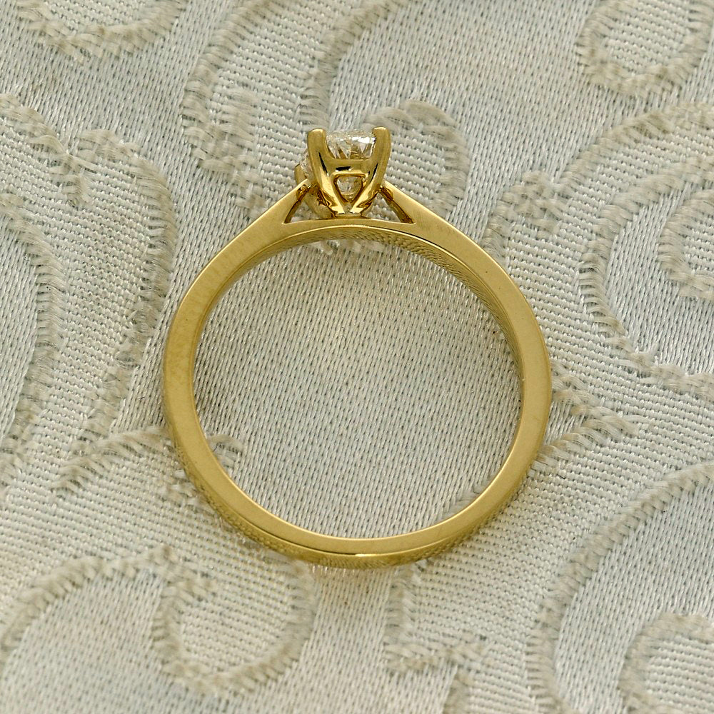 18ct Yellow Gold Certificated 0.50ct Oval Diamond Solitaire Ring
