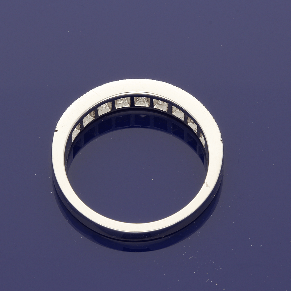 Platinum Graduated Diamond Eternity Ring