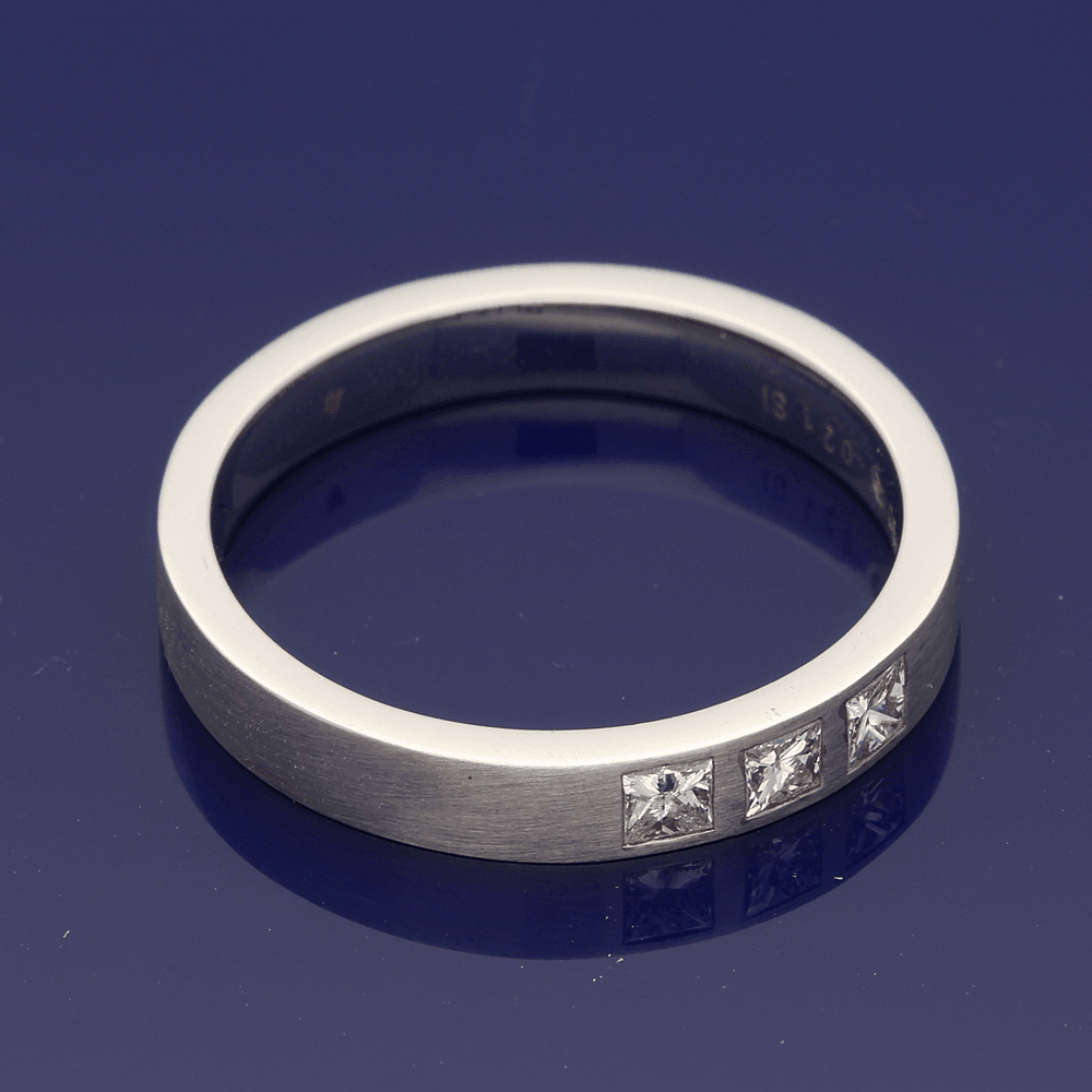 18ct White Gold Diamond-Set 3.2mm Flat Court Wedding Ring - GoldArts