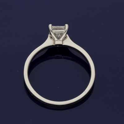 Platinum Certificated 0.90ct Princess Cut Diamond Solitaire Ring